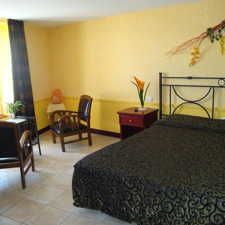 Le Grand Large Hotell Cancale Rom bilde